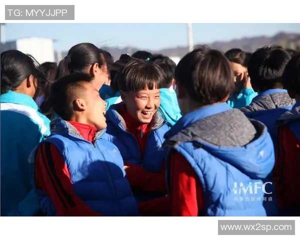 《昔日传奇重返绿茵场足球队重生记》 《昔日传奇重返绿茵场足球队重生记》